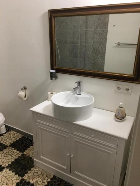Mehrbett-Apartment 1 Citynah, Einfache Ausstattung Hamburg Kültér fotó
