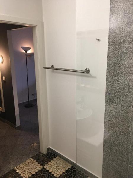 Mehrbett-Apartment 1 Citynah, Einfache Ausstattung Hamburg Kültér fotó
