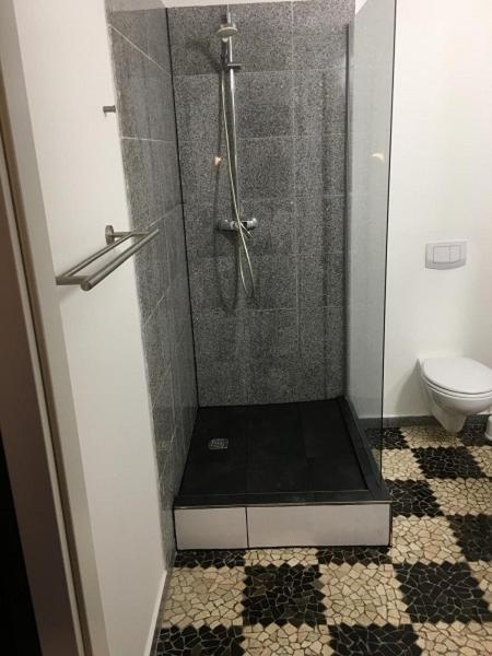 Mehrbett-Apartment 1 Citynah, Einfache Ausstattung Hamburg Kültér fotó
